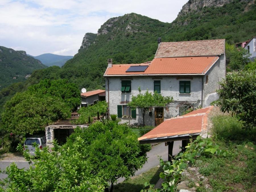 Agriturismo I Lamoi ฟีนาเลลีกูเร ภายนอก รูปภาพ