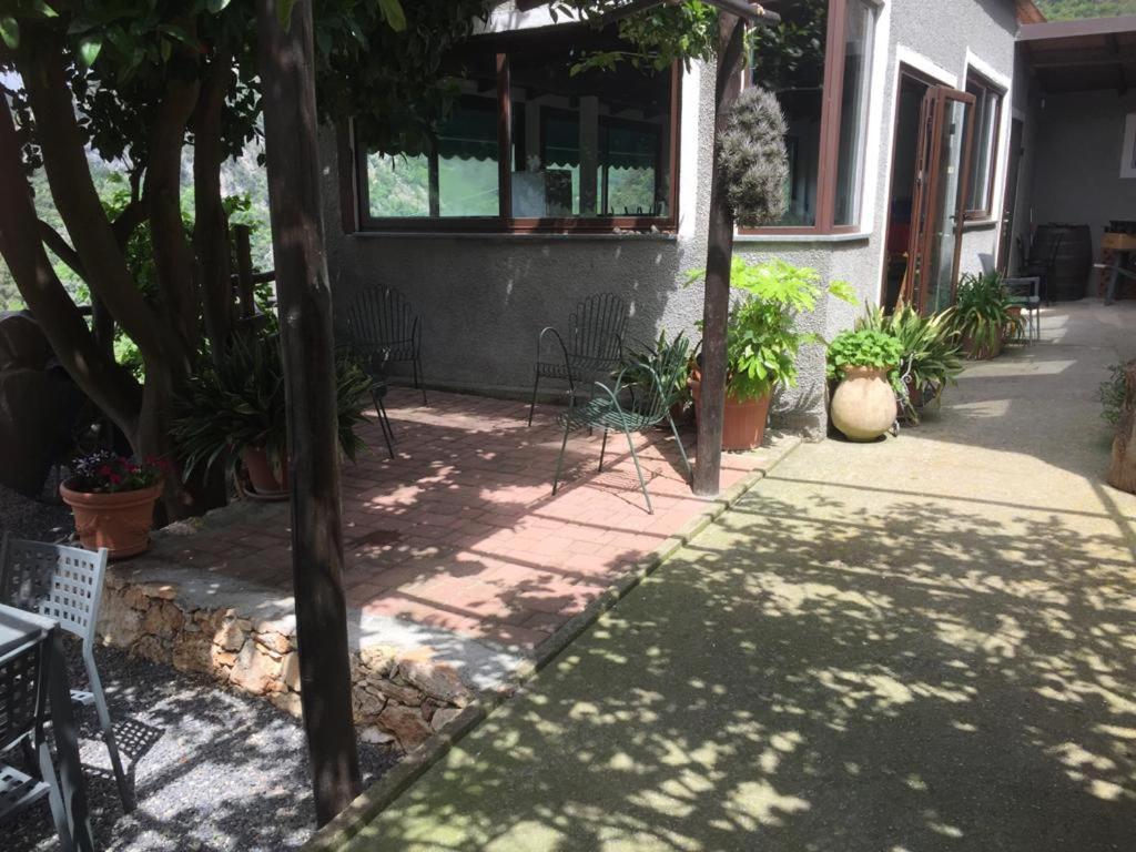 Agriturismo I Lamoi ฟีนาเลลีกูเร ภายนอก รูปภาพ